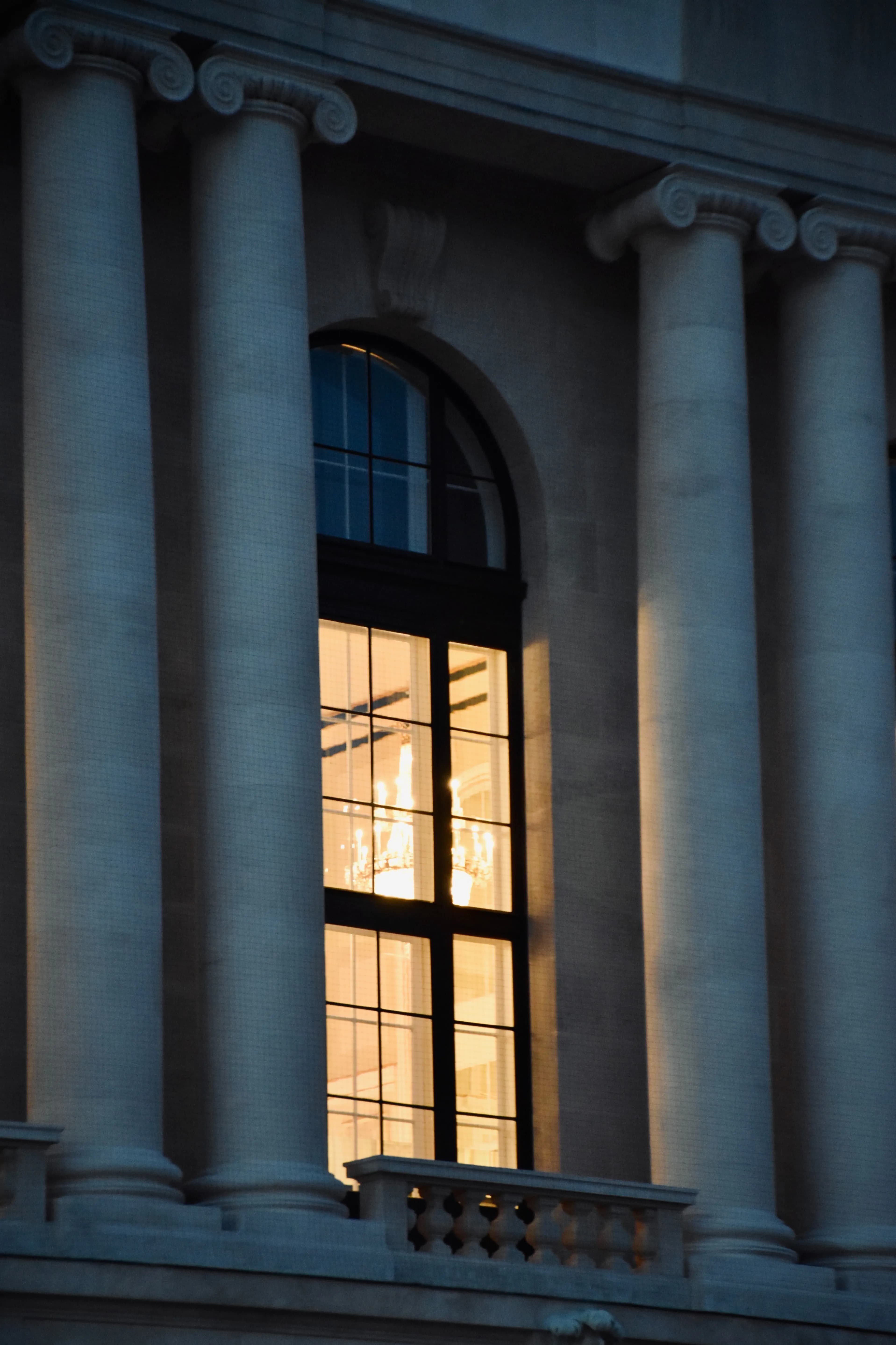 Image rezension-zu-thomas-bernhard-heldenplatz